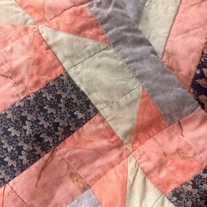 Handmade Patchwork Quilt - Beautiful condition